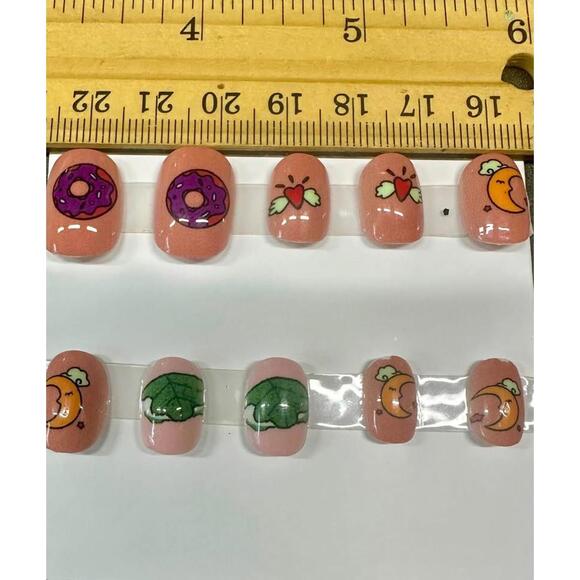 Whimsical Sport Length Press Glue On Nail Set - Picture 1 of 8